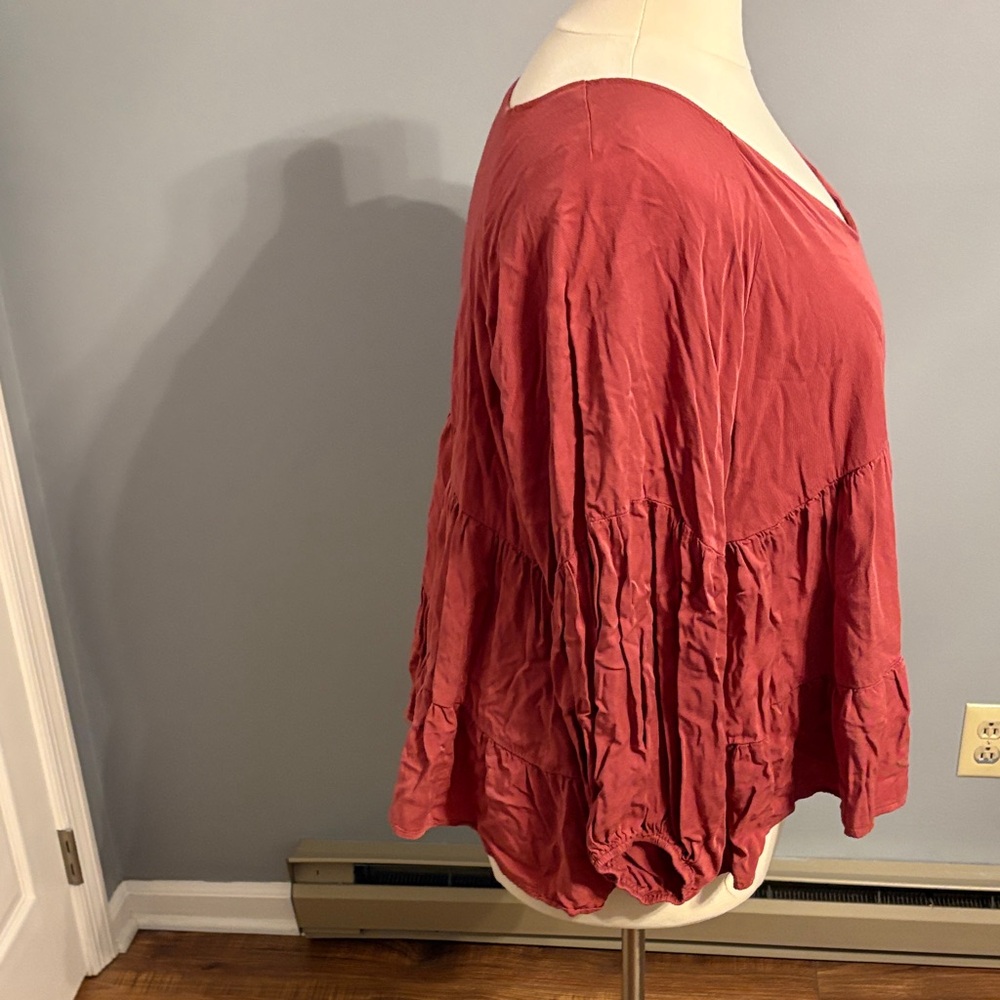ANDREE BY UNIT Rosewood V-Neck Ruffled Peplum Tunic - Picture 4 of 6